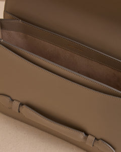 Romy 25 in Vacchetta Mushroom