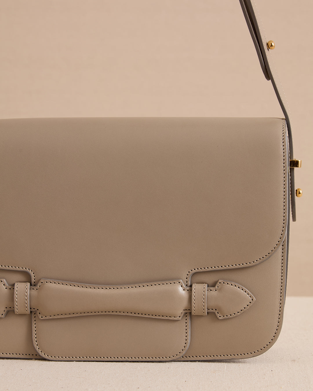 Romy 25 in Vacchetta Mushroom