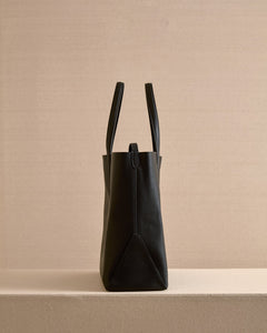 Eleanor 42 Tote in Black