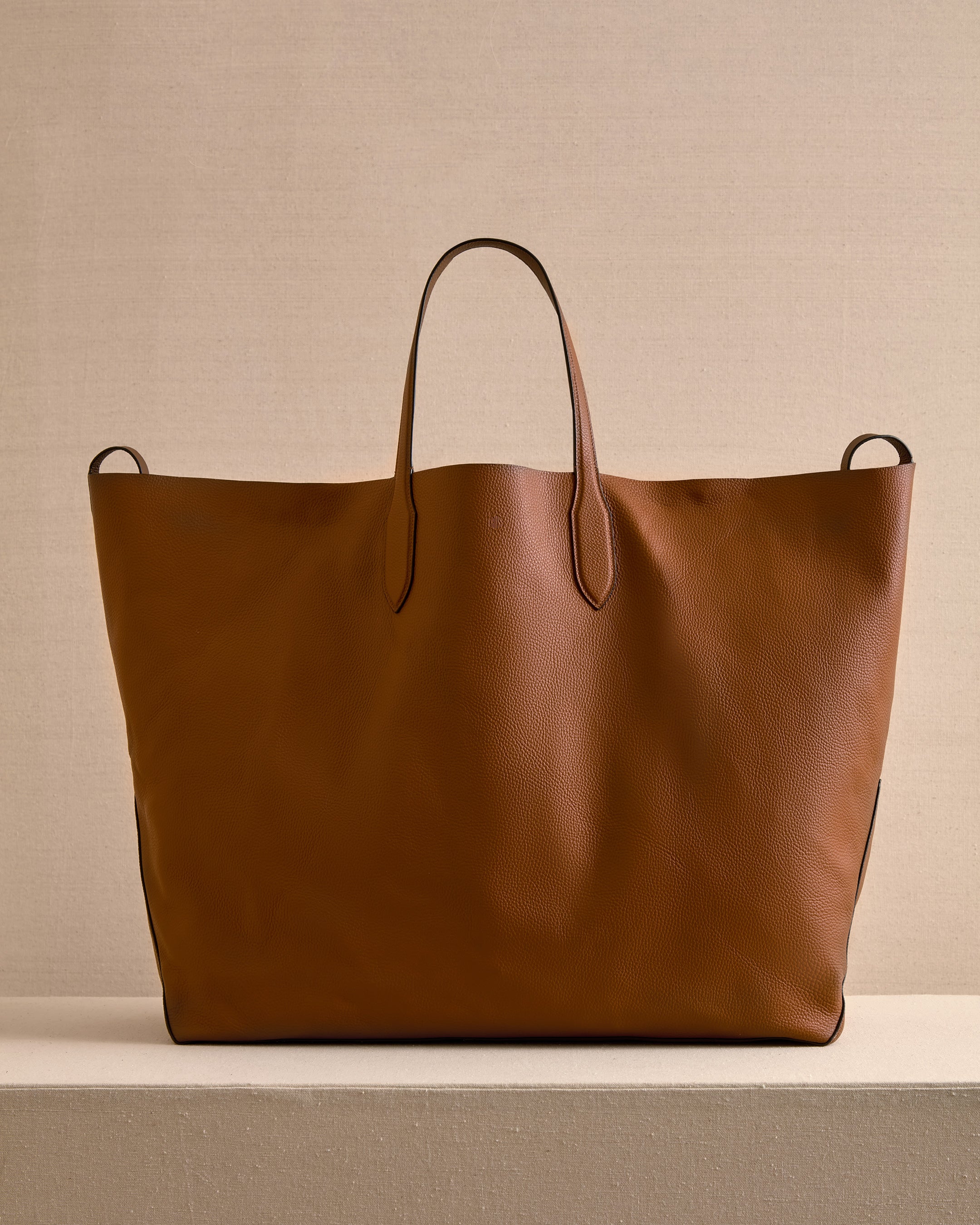 Eleanor 55 Tote in Acorn