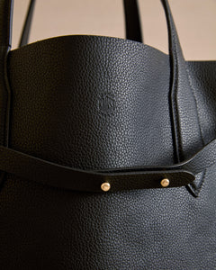 Eleanor 55 Tote in Black