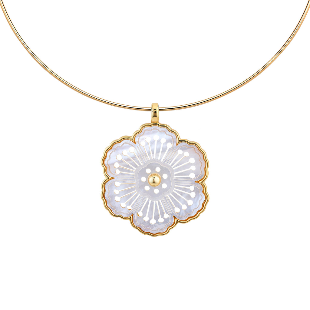 Marguerite Pendant & Neck Wire
