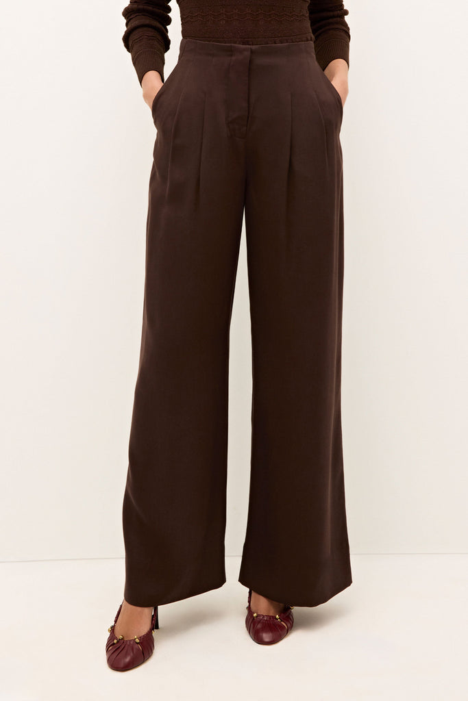 Macbee Pant in Walnut