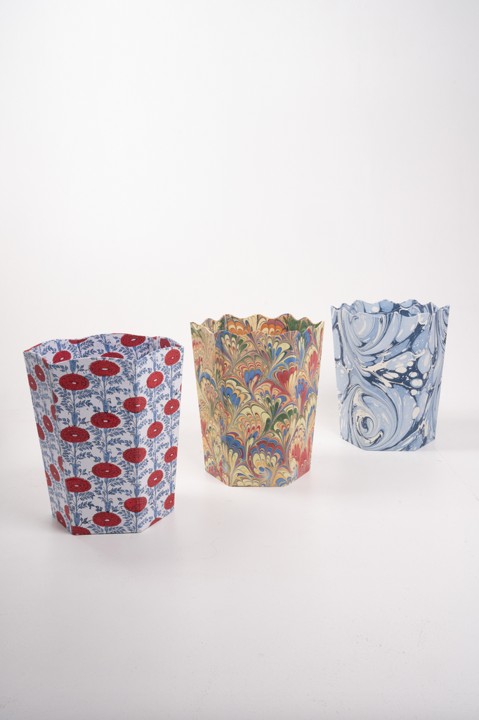 Hand-Marbled Scallop Waste Bin / Storage Bin in Multicolor