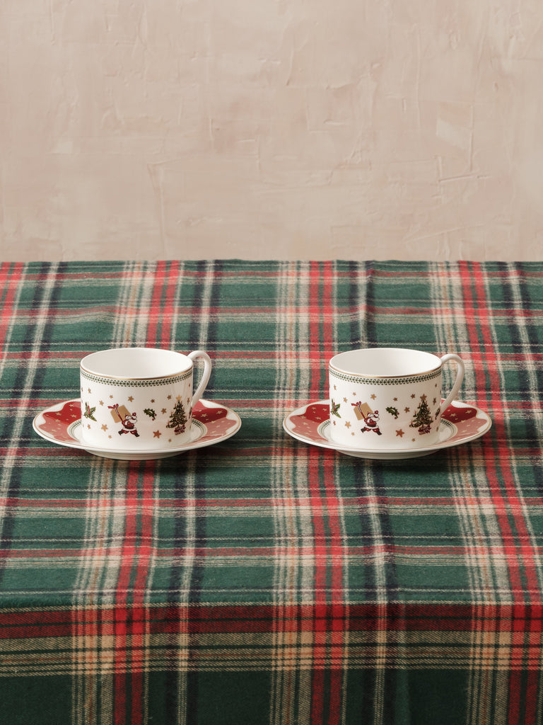 Prouna My Noel Tea Cups & Saucers Lifestyle Photo