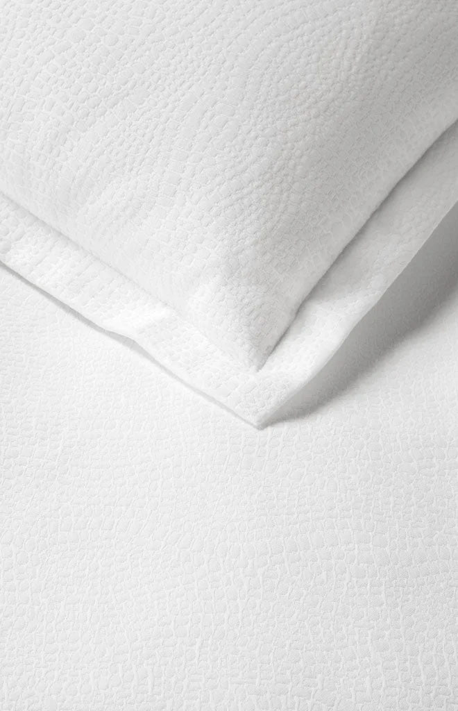 Cobblestones Coverlet in White