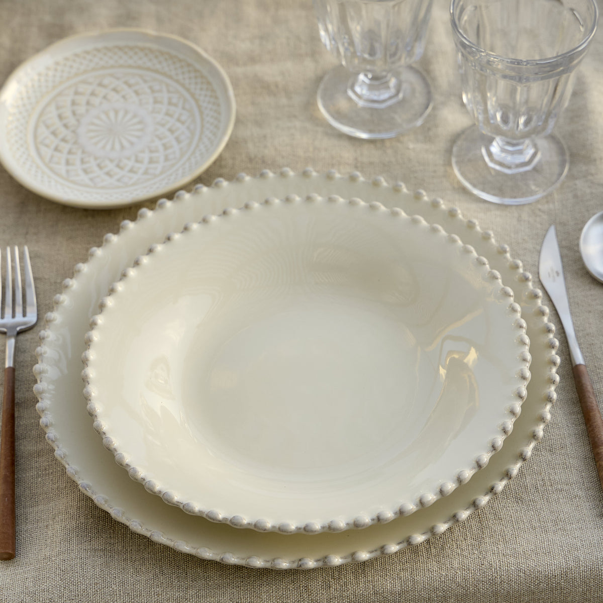 Pearl Collection Pasta Plates in Cream, Set of 6
