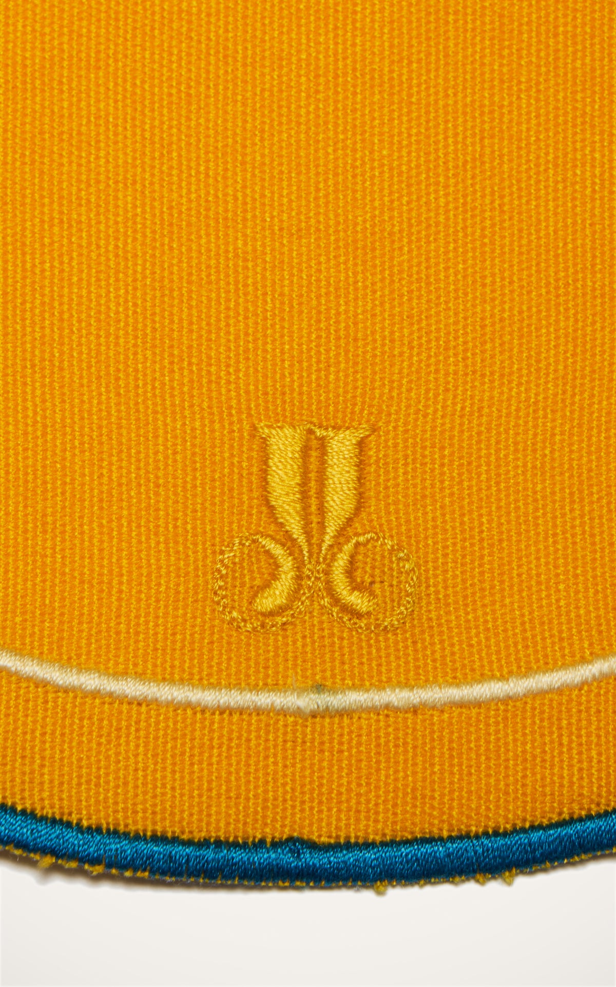 Medallion Placemats in Solid Yellow, Set of 2