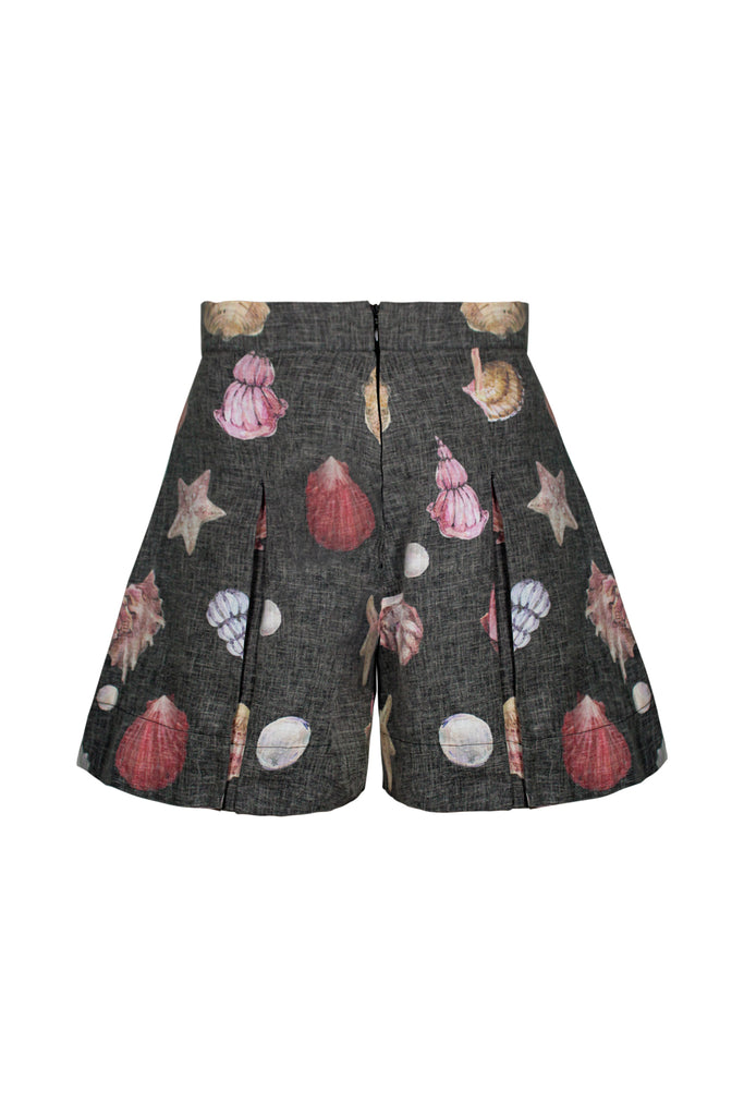 Perla Short in Conchitas Black Print