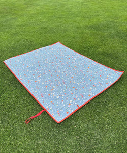 Play Quilt in Light Floral