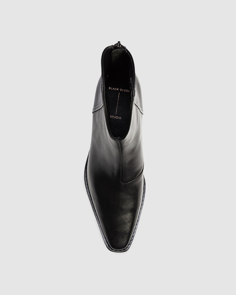 Reed in Black Leather