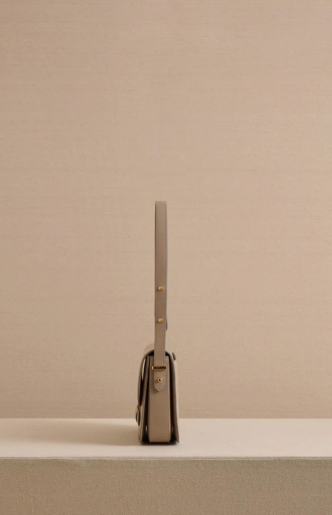 Romy 25 in Vacchetta Mushroom