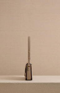 Romy 25 in Vacchetta Mushroom