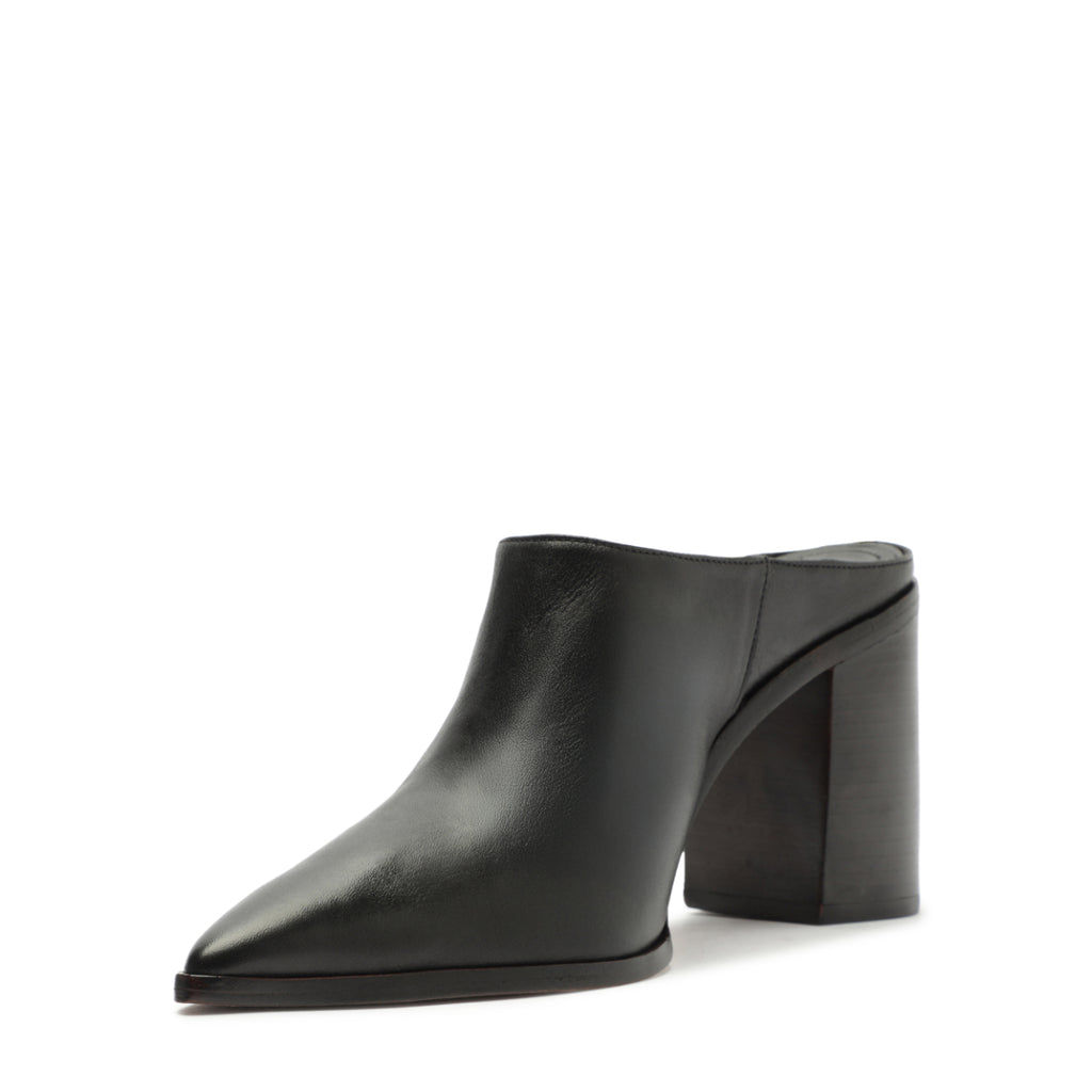 Mikki Mule Leather Pump in Black