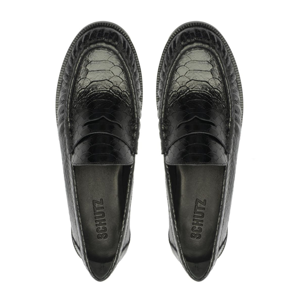 Tyche Flat in Black