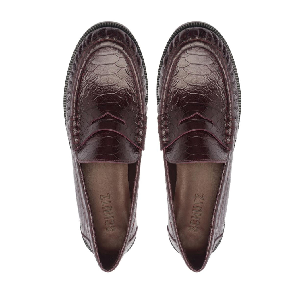 Tyche Flat in Dark Plum