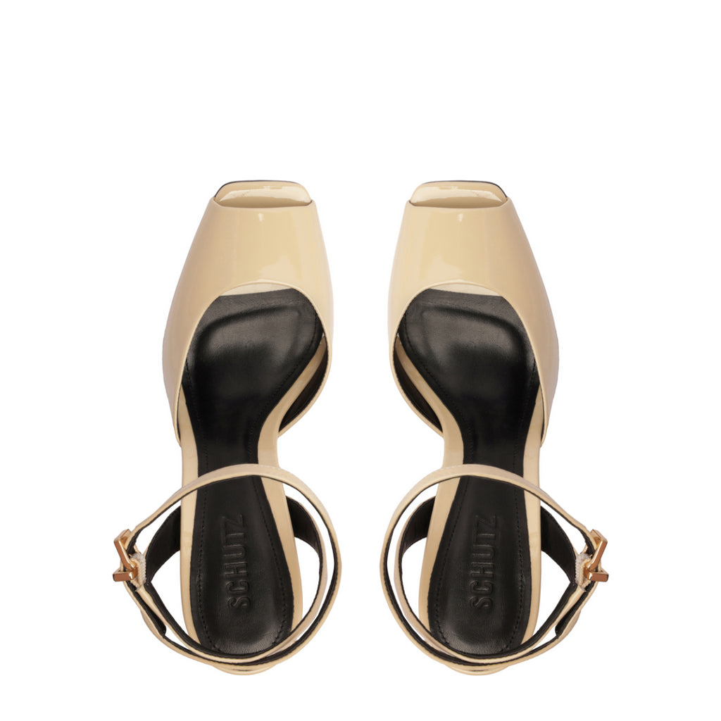 Estella Patent Pump in Natural Nibs