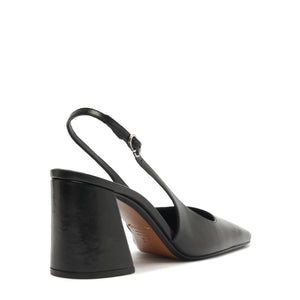 Leia Block Leather Pump in Black