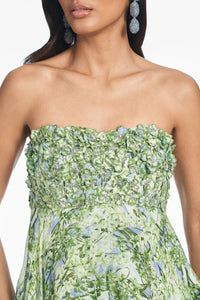 Ames Gown Peridot Bouquet