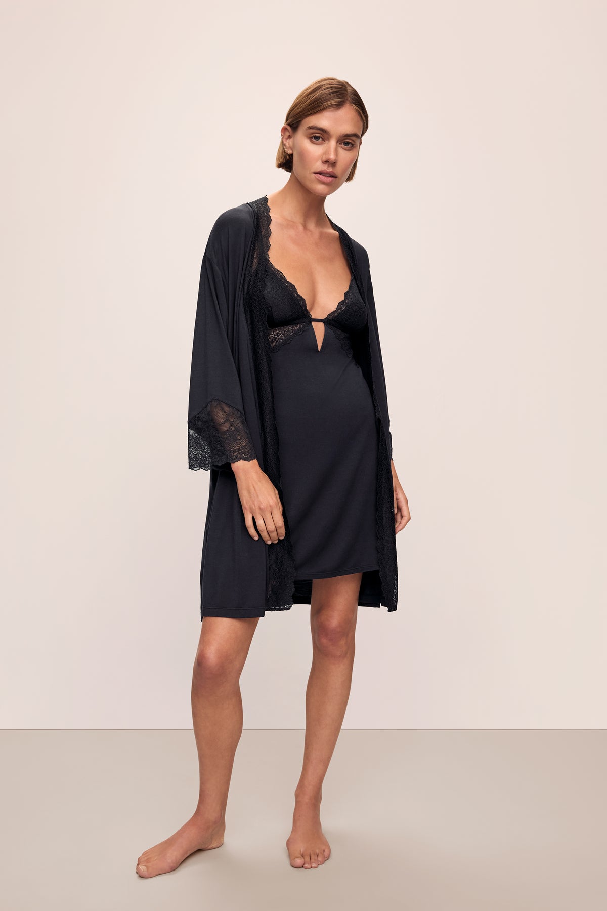 Lara Short Robe in Black