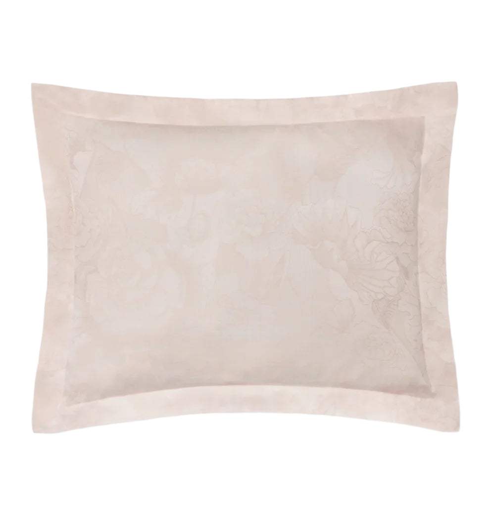 Adrina Sham in Cameo