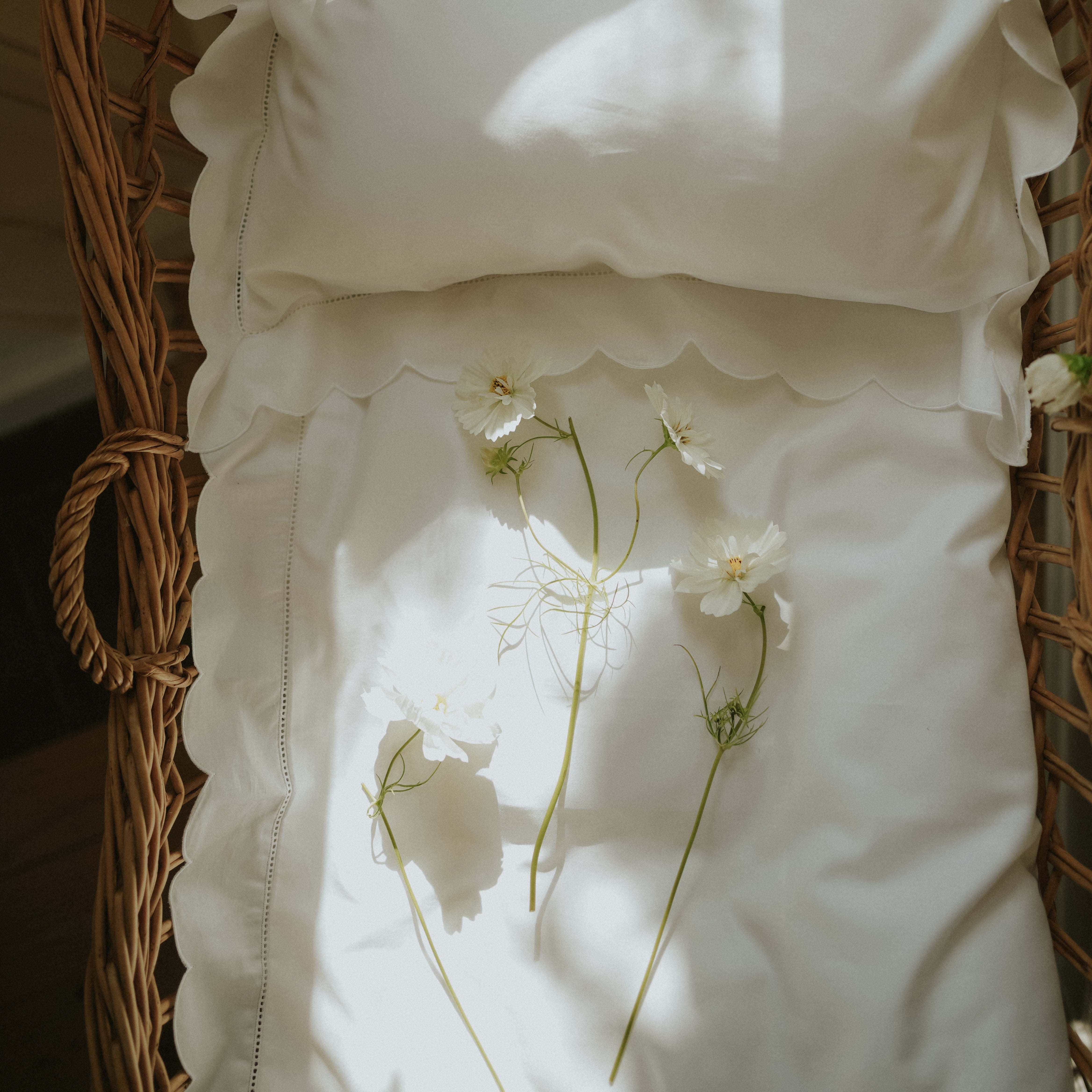 Scalloped Starlight Baby Duvet in White