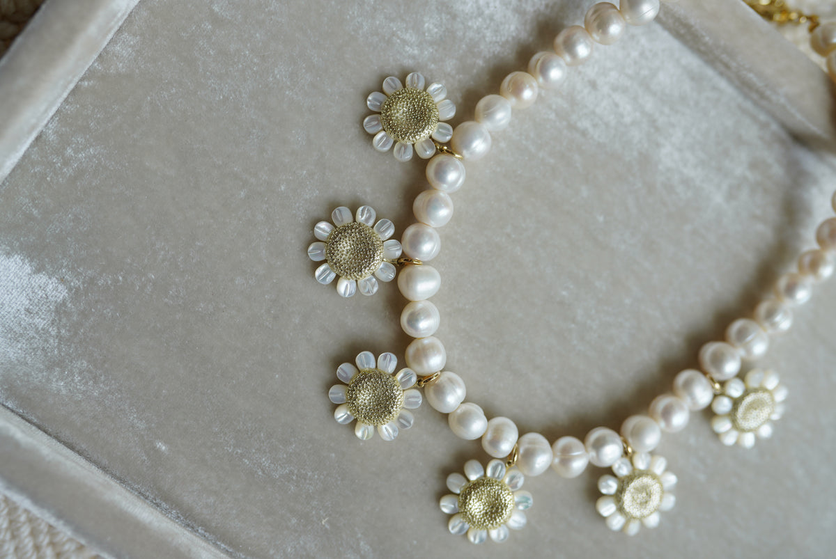 Pearl and Mother of Pearl Daisy Necklace