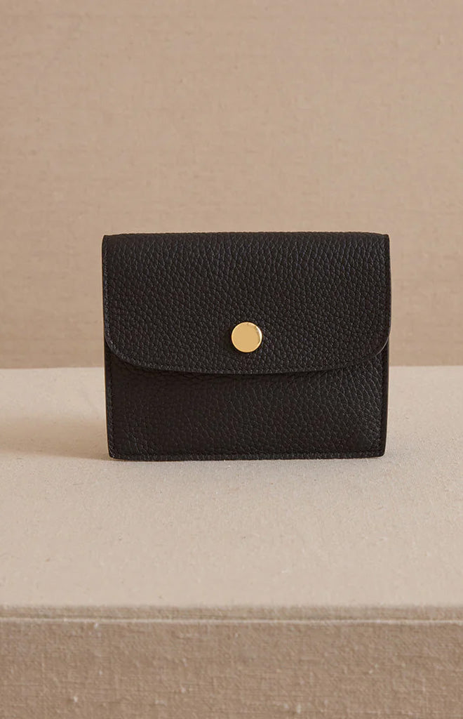 Skip 13 in Tumbled Grain Black