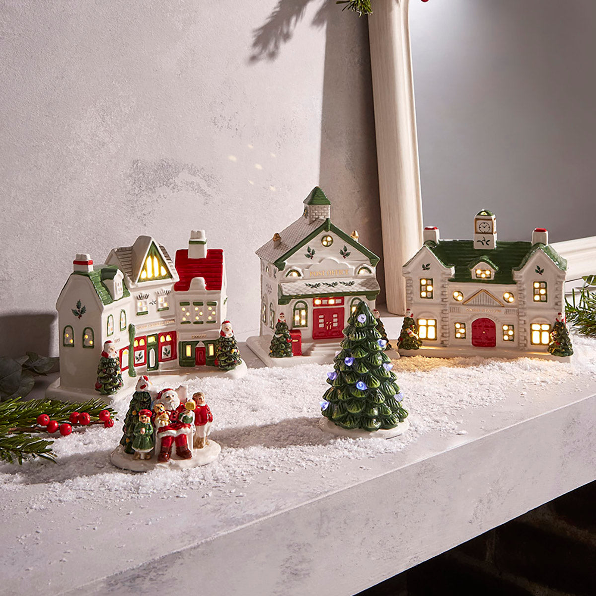 Christmas Tree Figural 4" Tree Centerpiece