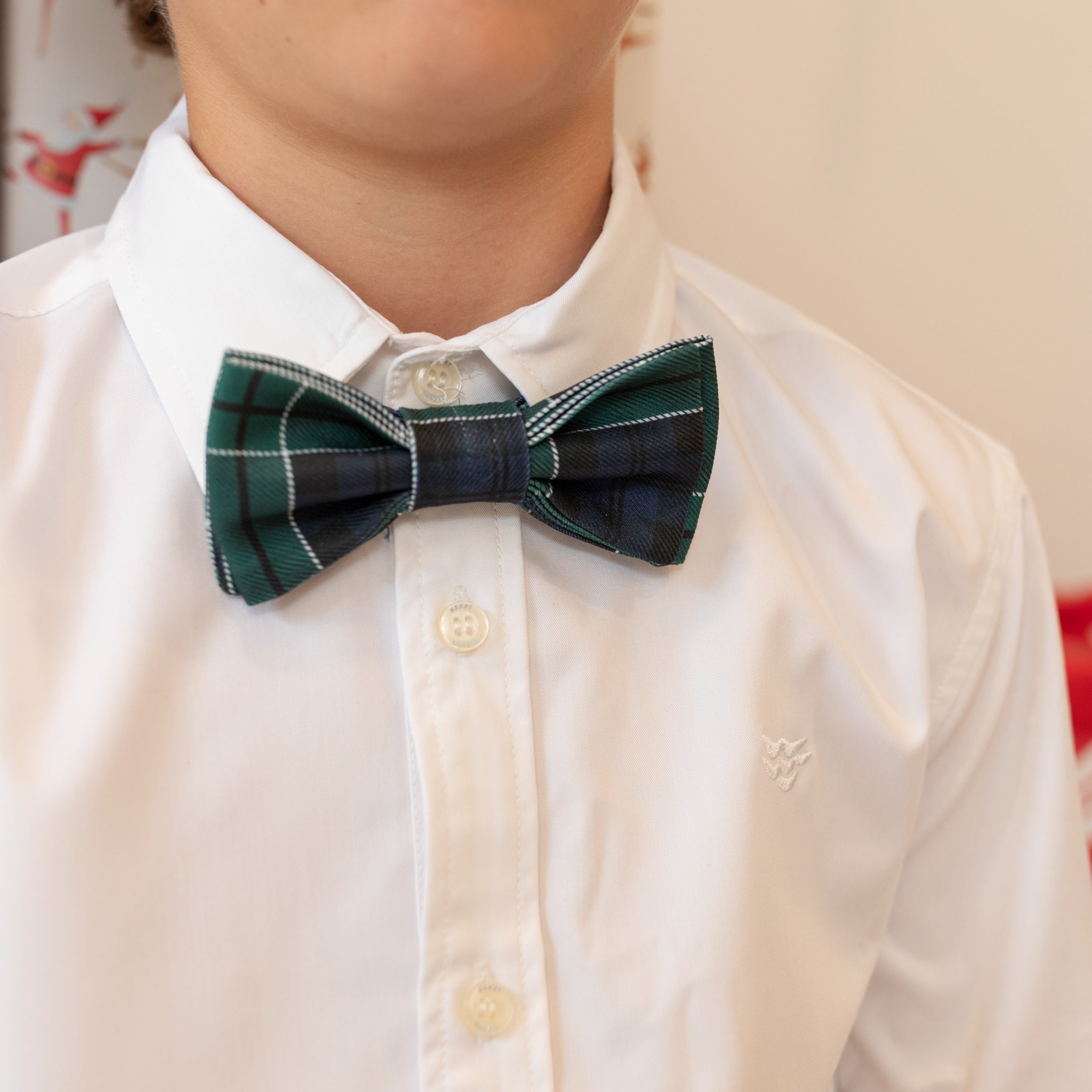 Boys’ adjustable pre-tied bow tie in classic green and navy Newbury Tartan – timeless holiday plaid accessory for festive dressing