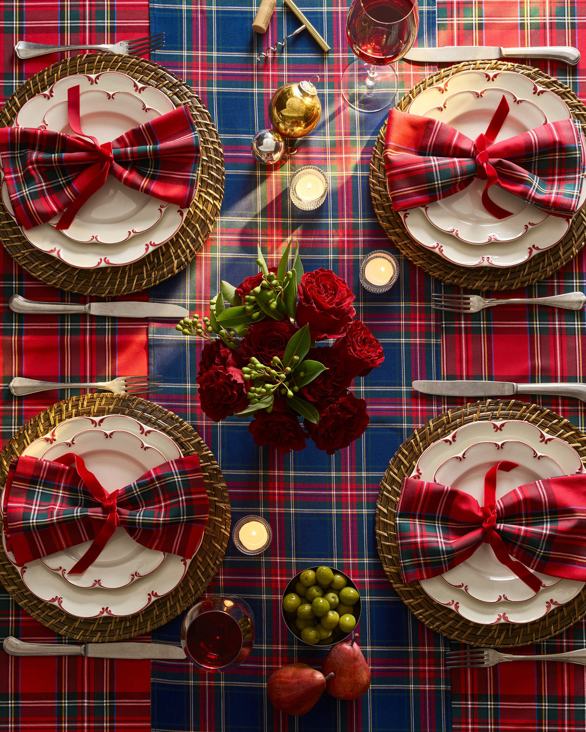 Signature Twill Table Linen Set in Tartan
