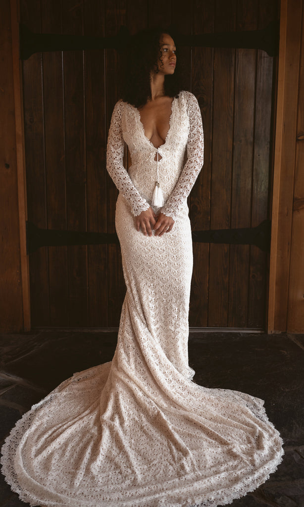 Recy Crochet Guipure Lace Backless Gown