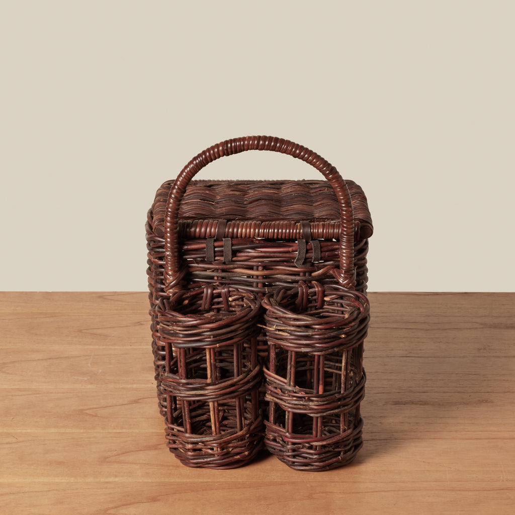 picnic basket with wine holders
