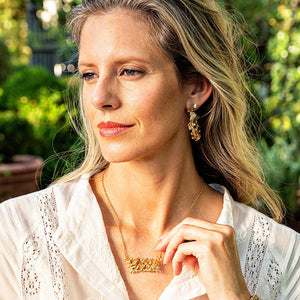 Meadow Grande Hoop Earrings in Gold