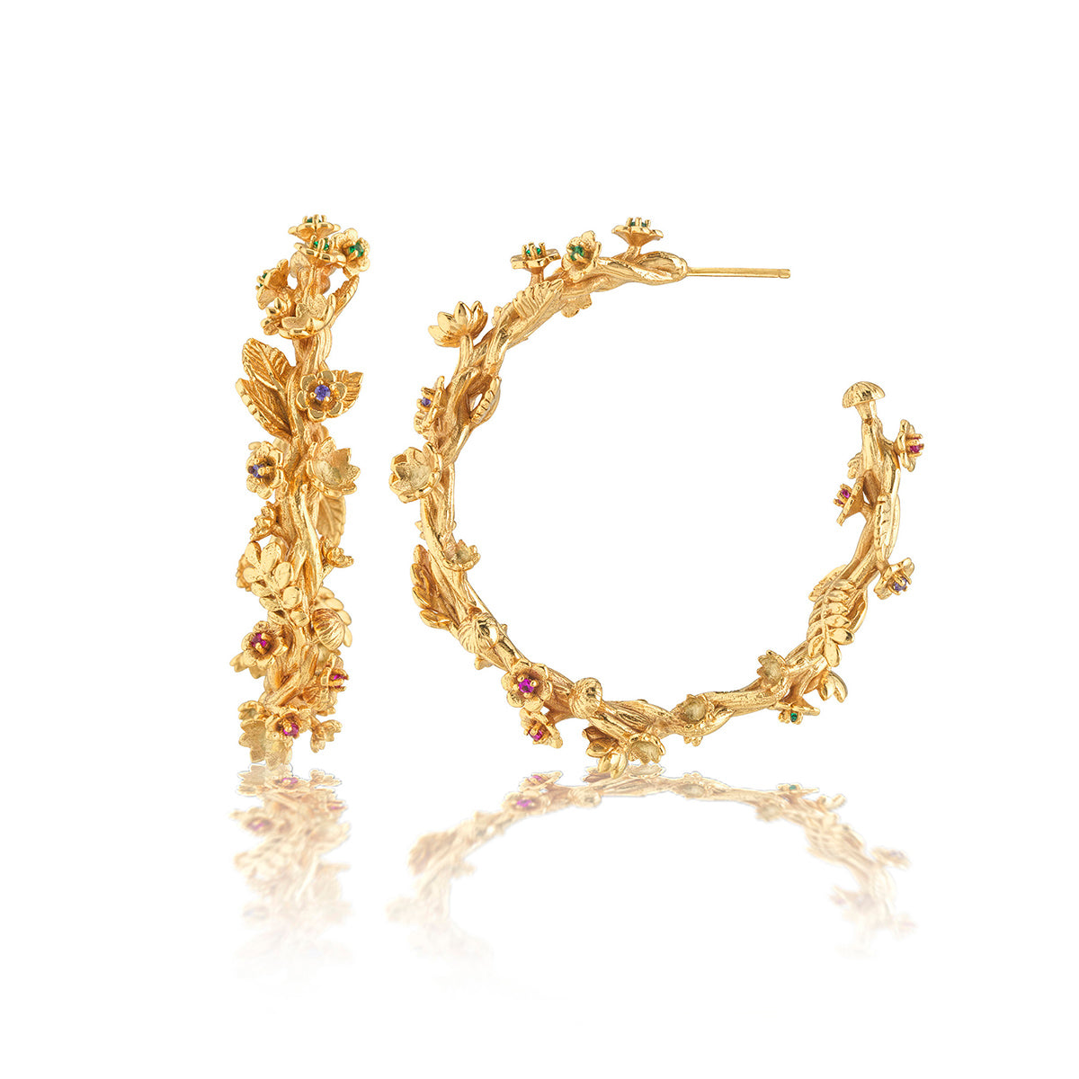 Meadow Grande Hoop Earrings in Gold