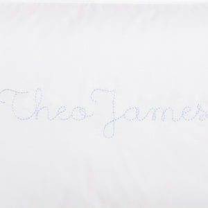 Monogram swatch of "Theo James"