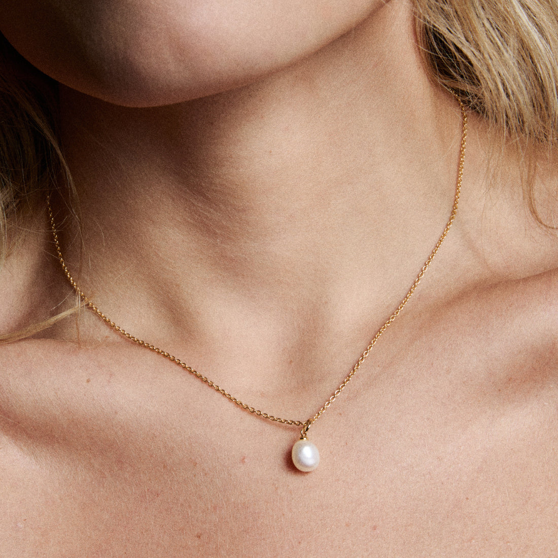 The Dainty Necklace with Cloud Pearl