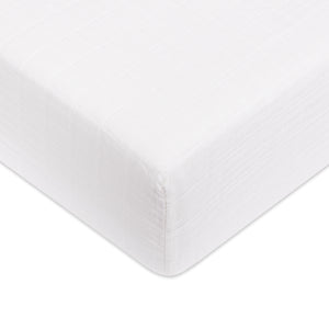 Crib Sheet in GOTS Certified Organic Muslin Cotton in White