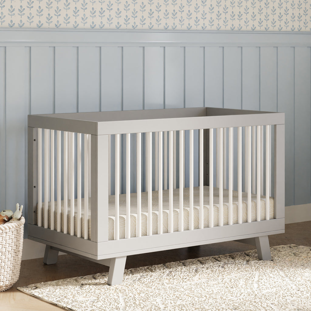 Hudson 3-in-1 Convertible Crib with Toddler Bed Conversion Kit in Grey & White
