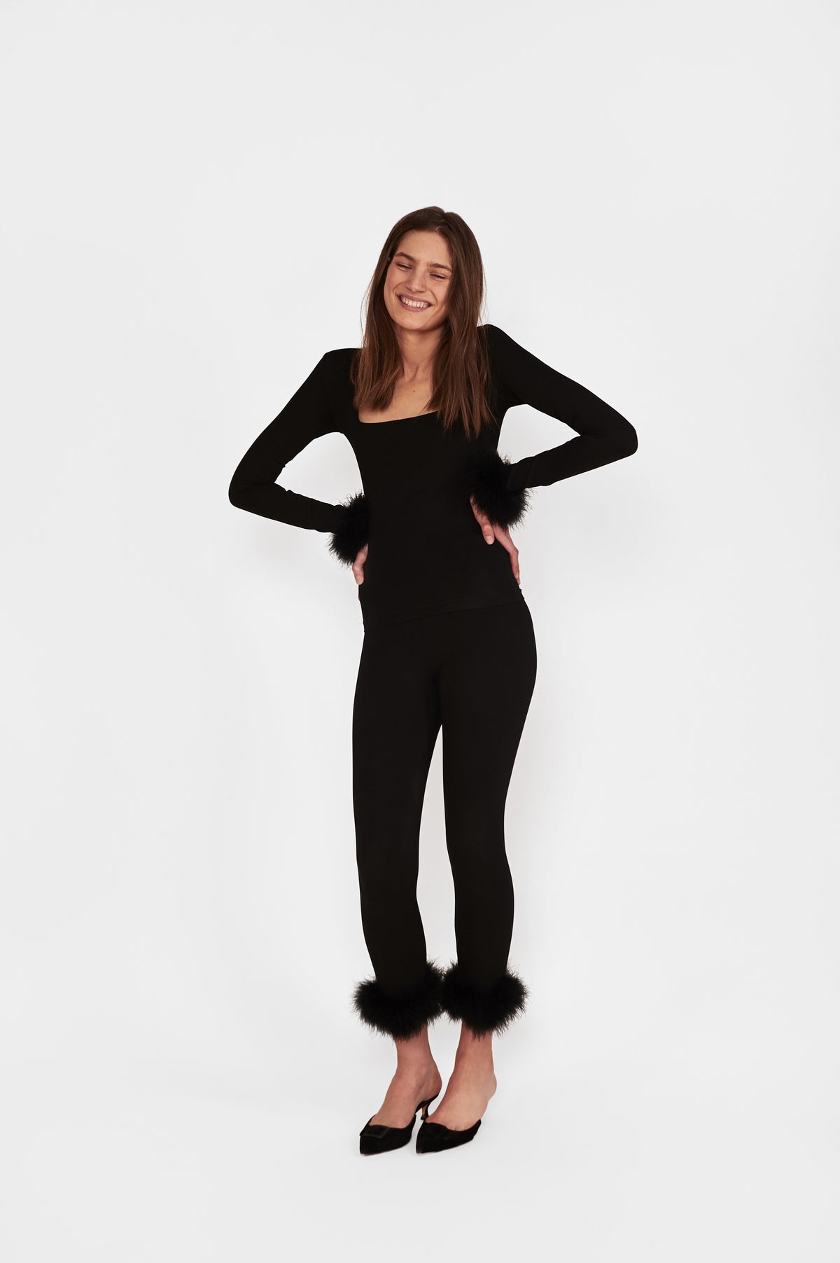 The Weekend Chic Set with Leggings in Black