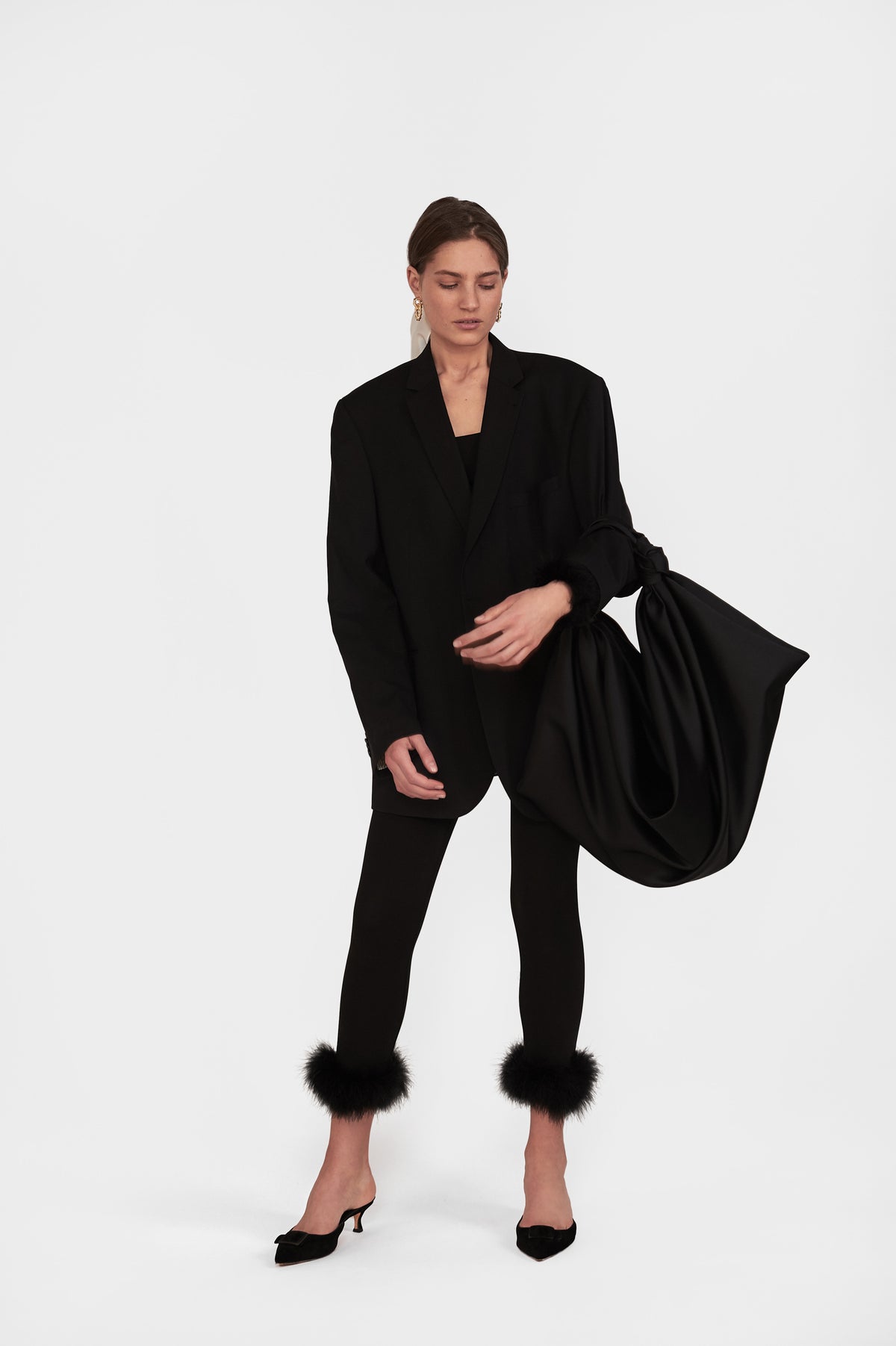 The Weekend Chic Set with Leggings in Black