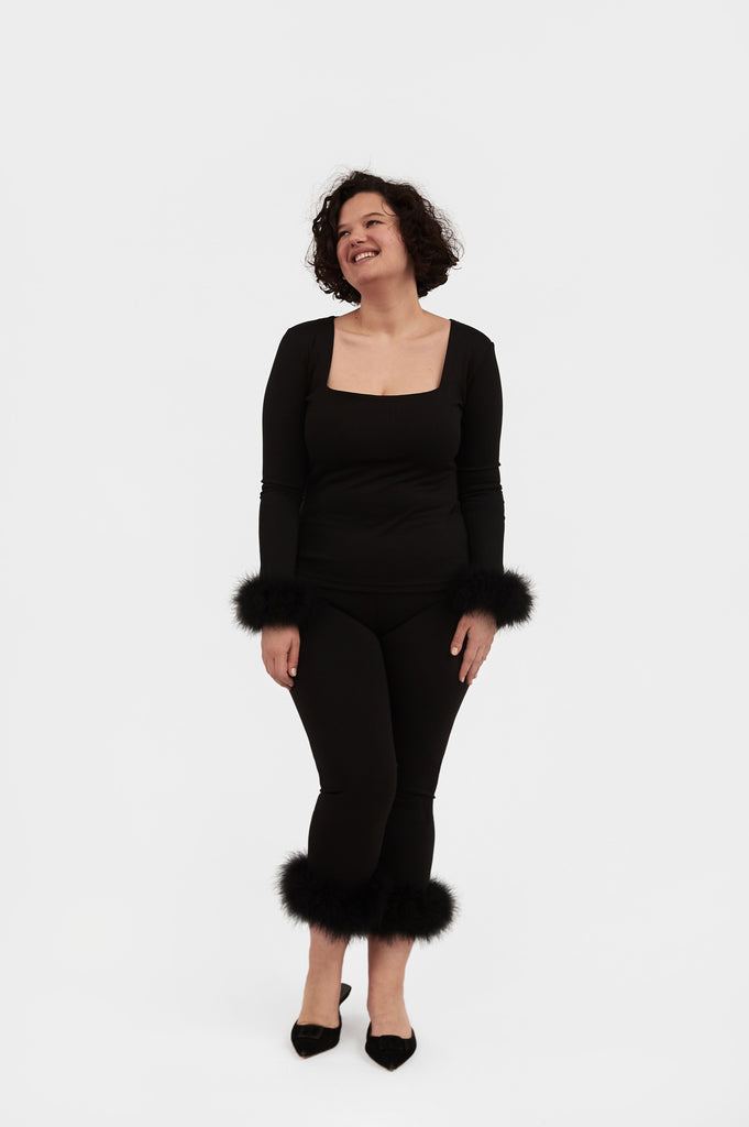 The Weekend Chic Set with Leggings in Black