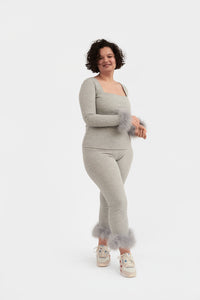 The Weekend Chic Set with Leggings in Grey