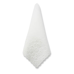 White Eyelet Dinner Napkins (4) green spring Chefanie
