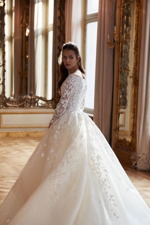Elie Saab’s Spring 2019 Collection Is for Brides Who Believe in Fairy Tales