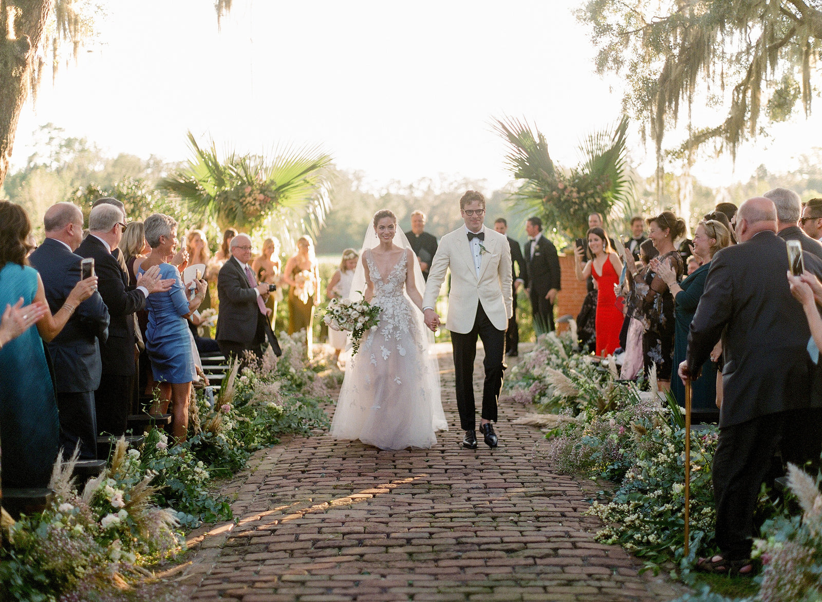Fried Chicken and Champagne Were Served at Wedding Under The Live Oaks