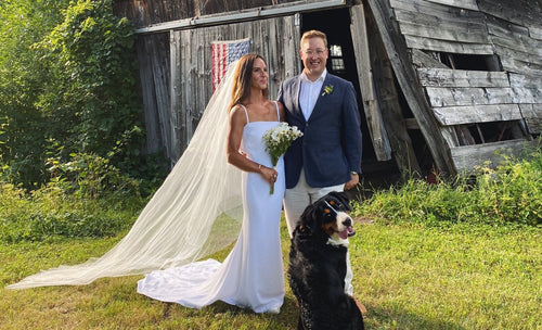 This Bride Wore Carolina Herrera to Her Outdoor Micro-Wedding in Vermont