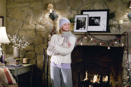 Get Cameron Diaz’s Cozy English Cottage Look from <i>The Holiday</i>