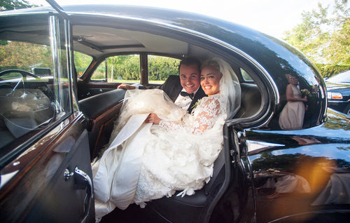 Elizabeth Tuke and Robert Dake's Wedding at the Carmargo Club in Their Hometown of Cincinnati