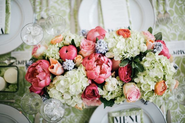 Wedding Flowers by Season: What Works When